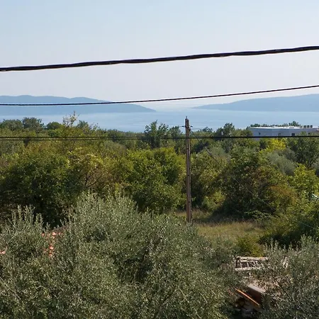 House Nika With Pool And Jacuzzi Holiday home